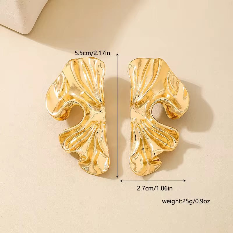 Assymetric leaf earrings