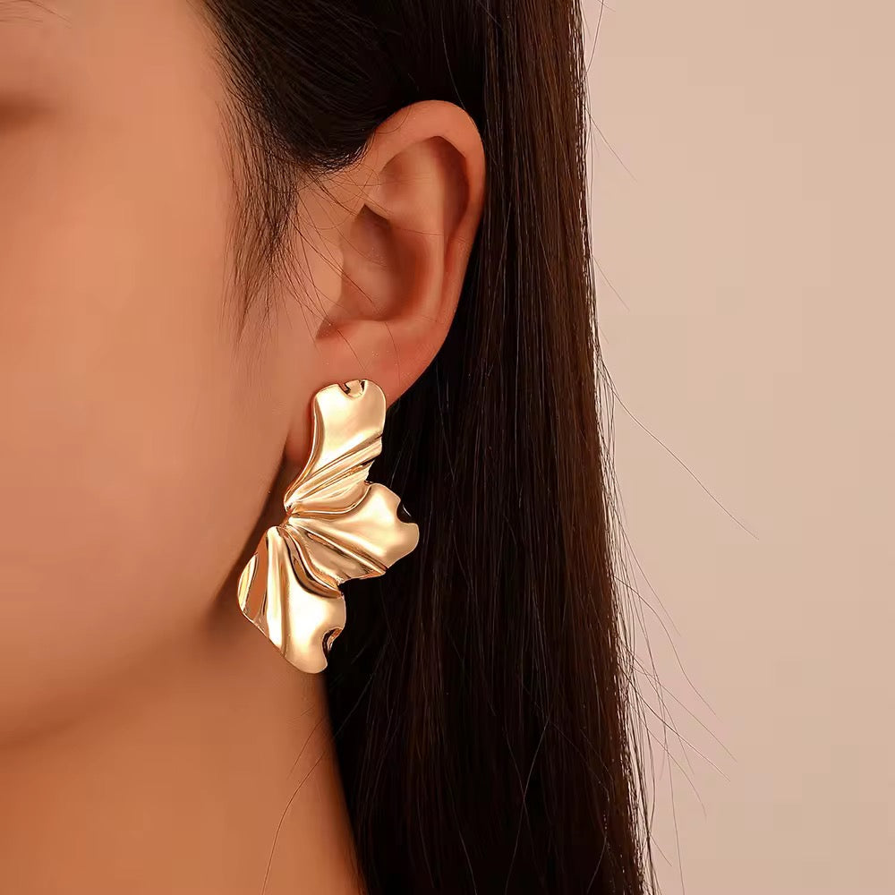 Half flower earring