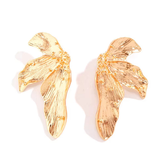 Flower assymetric earrings