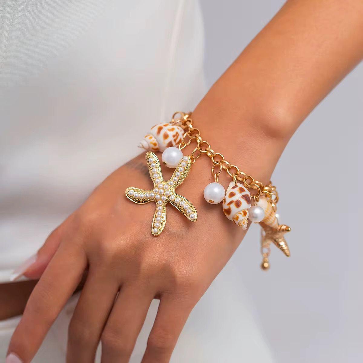 Starfish & Seashell Gold-Plated Charm Bracelet with Pearls