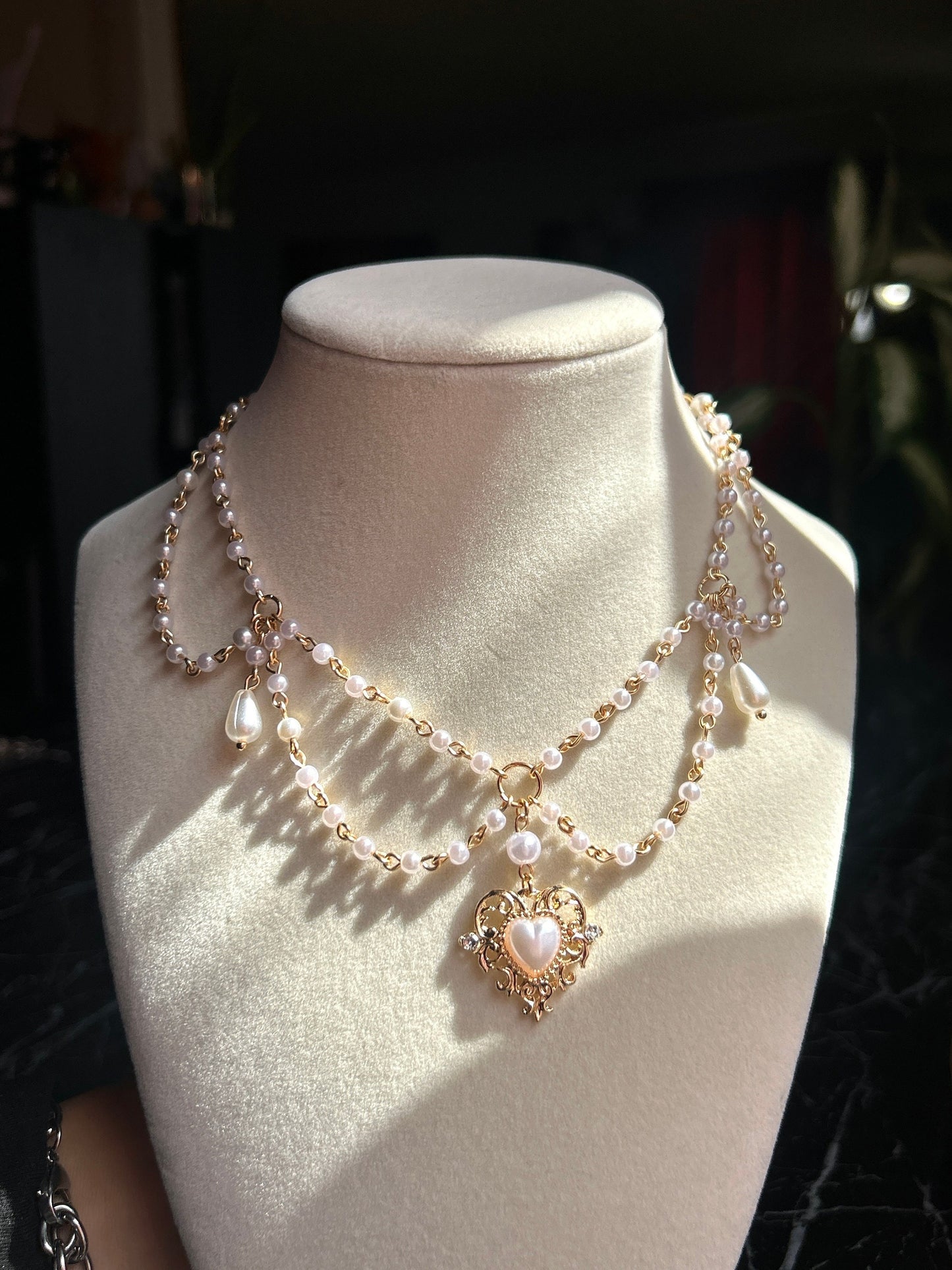 Luxury Pearl Layered Heart Necklace ✨